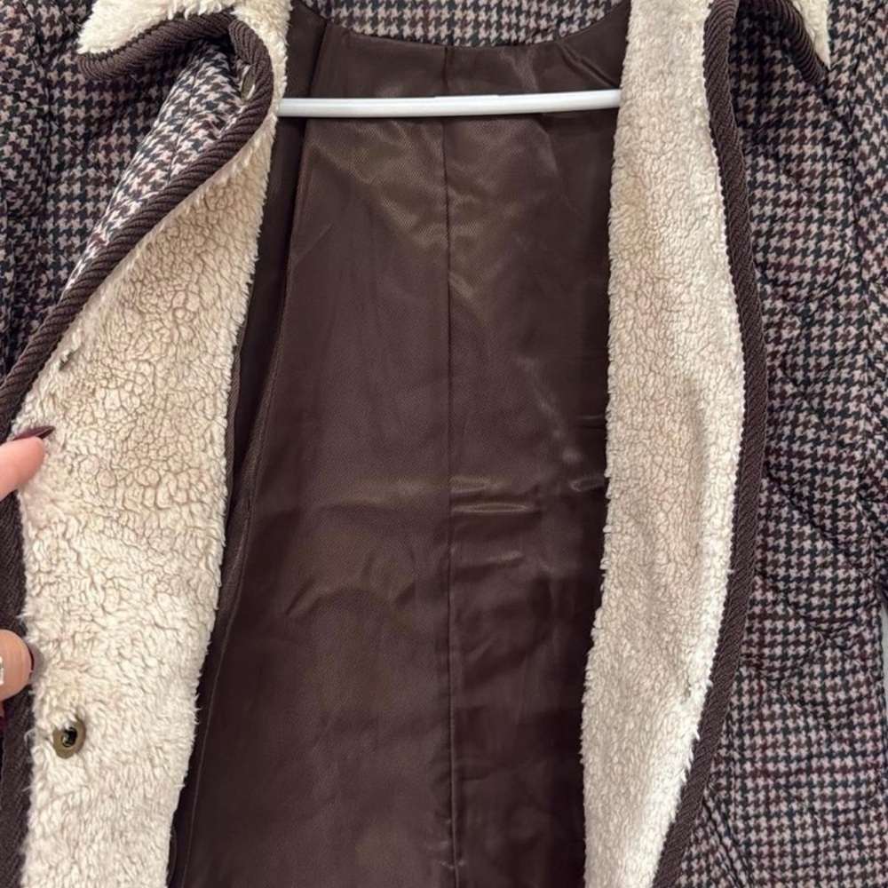 Ralph Lauren Women's Quilted Jacket with Cream Collar XS %100 Wool - Picture 4 of 10